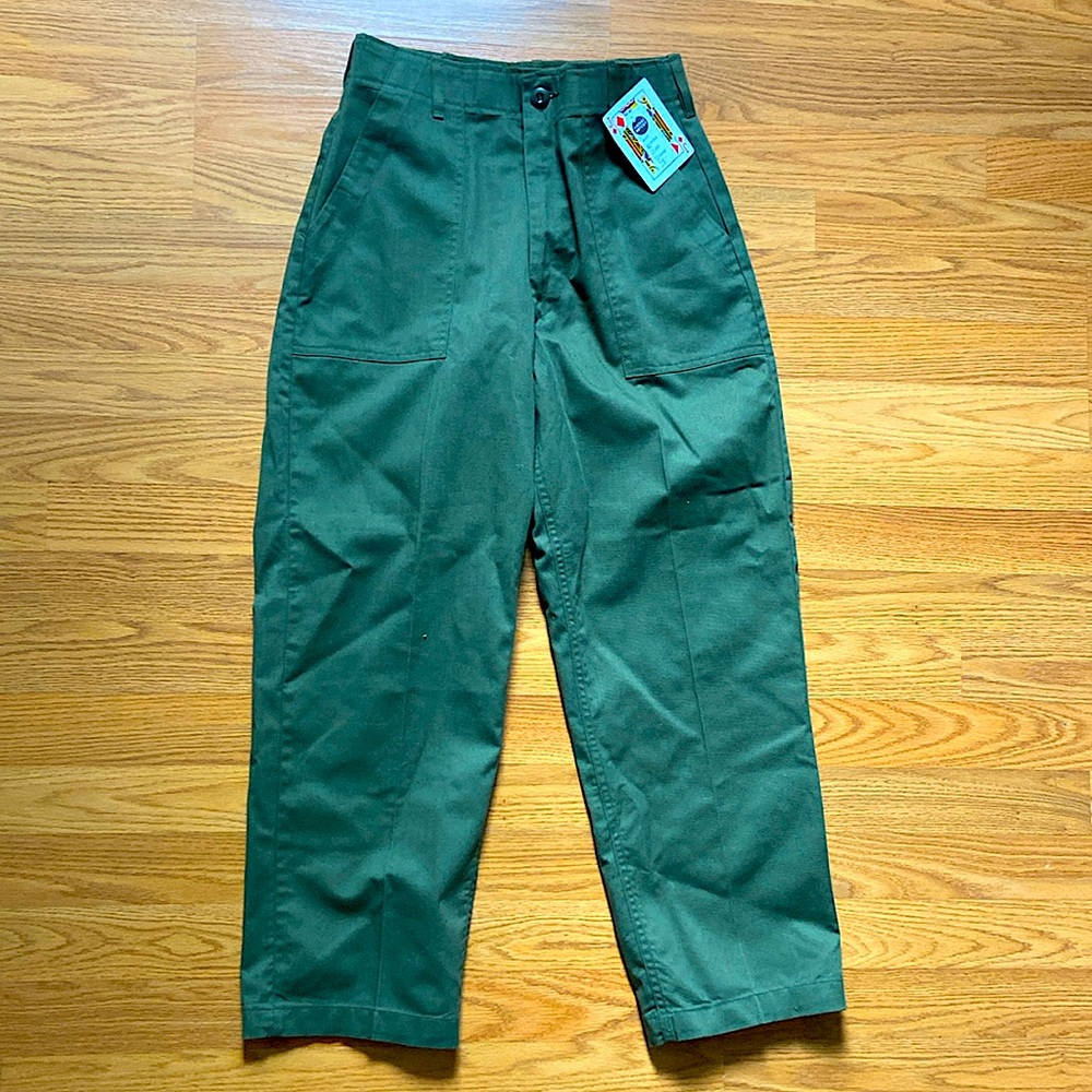 Military style olive green pants